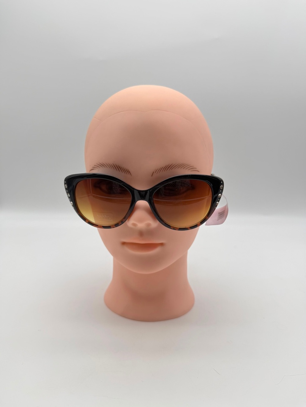 Nicole Miller‎ Black Cat-Eye Sunglasses with Brown Gradient Lenses